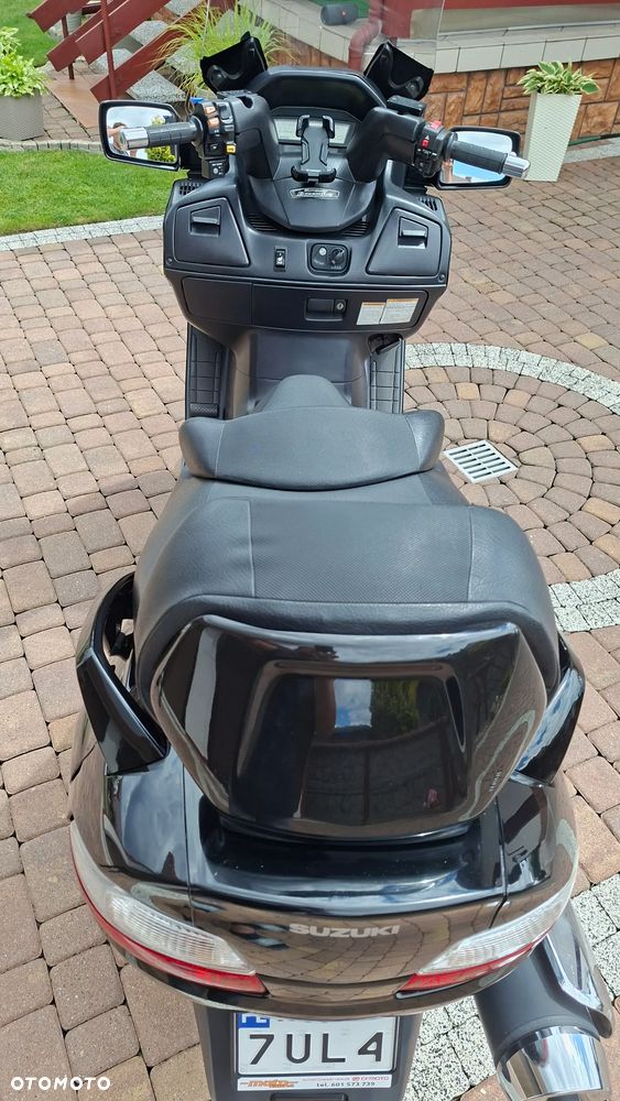 Suzuki Burgman - 9