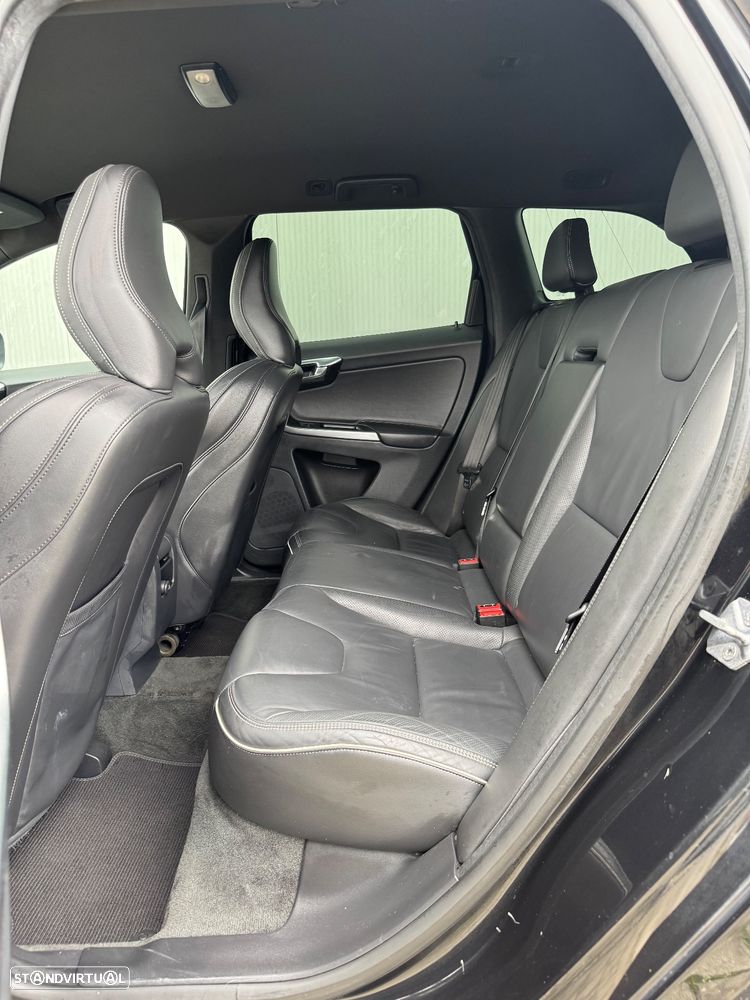 Volvo XC 60 2.0 D4 R-Design - 15