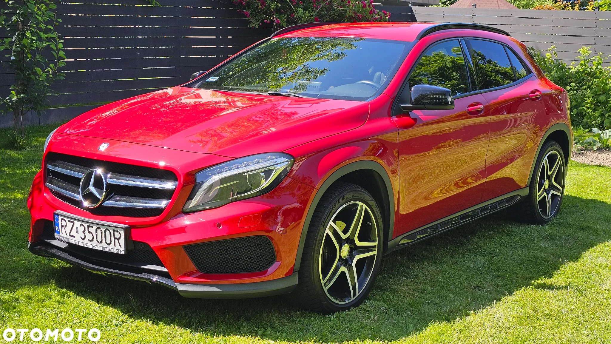Mercedes-Benz GLA - 10