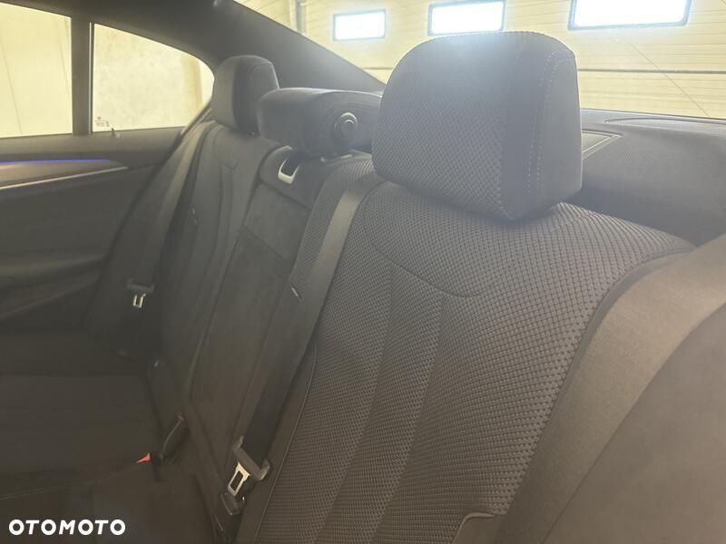 BMW Seria 5 - 21