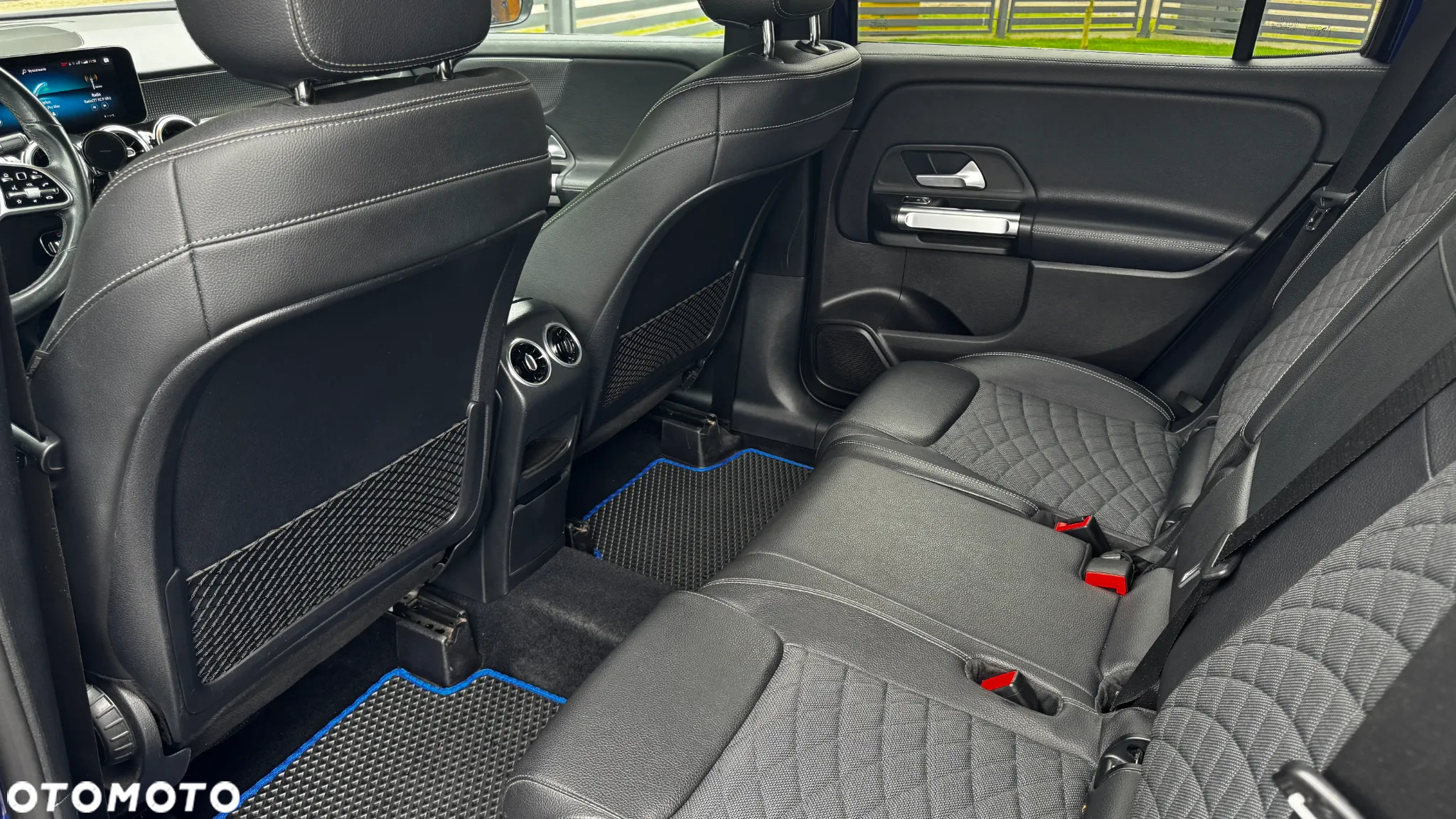 Mercedes-Benz GLB 200 d 4-Matic Style 8G-DCT - 24