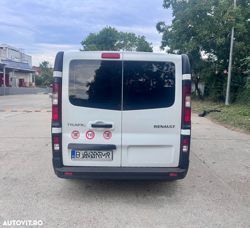 Renault Trafic Combi L2H1 8+1 Authentique - 15