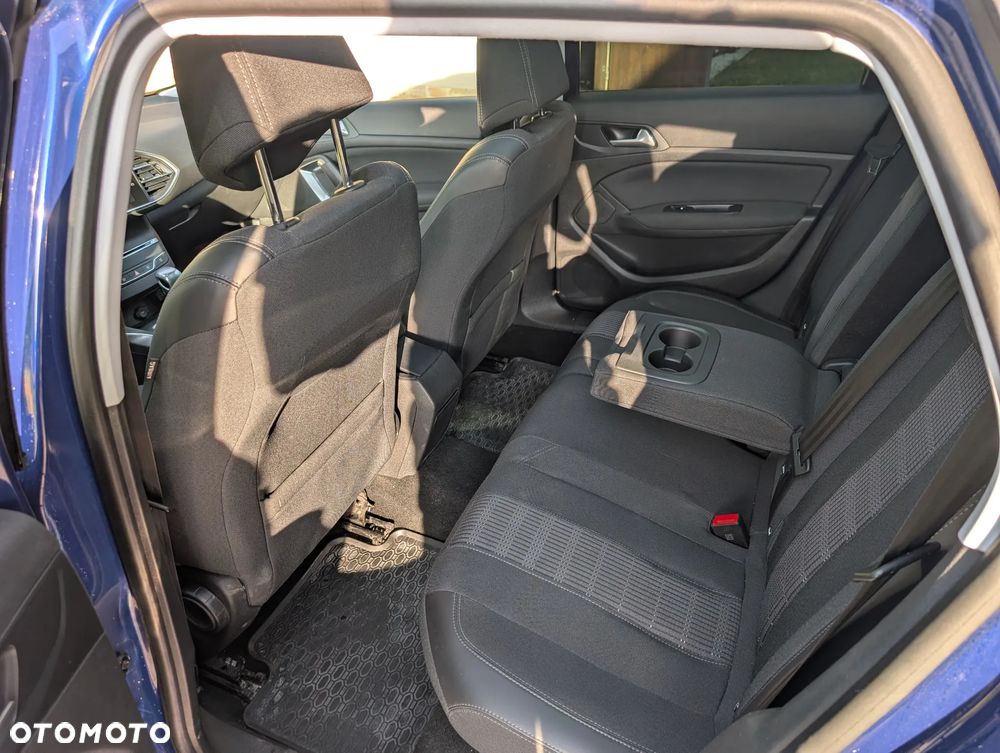 Peugeot 308 2.0 BlueHDi Allure S&S - 20