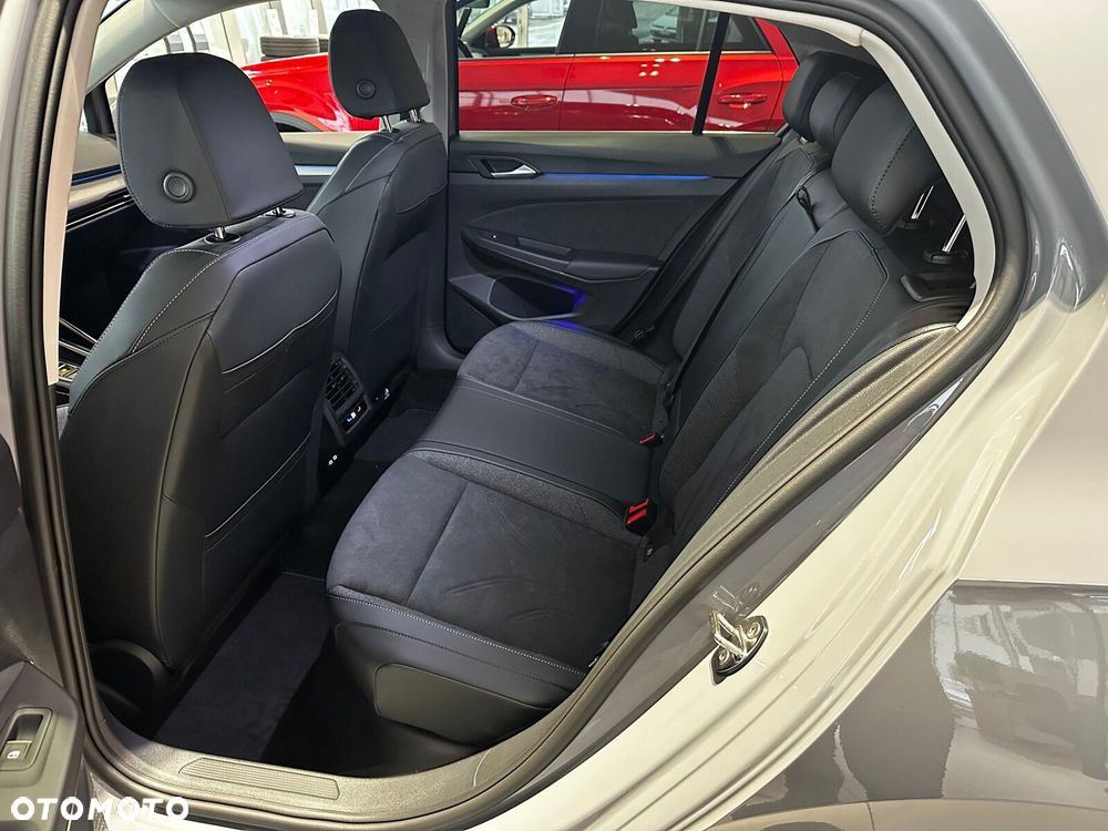 Volkswagen Golf - 13