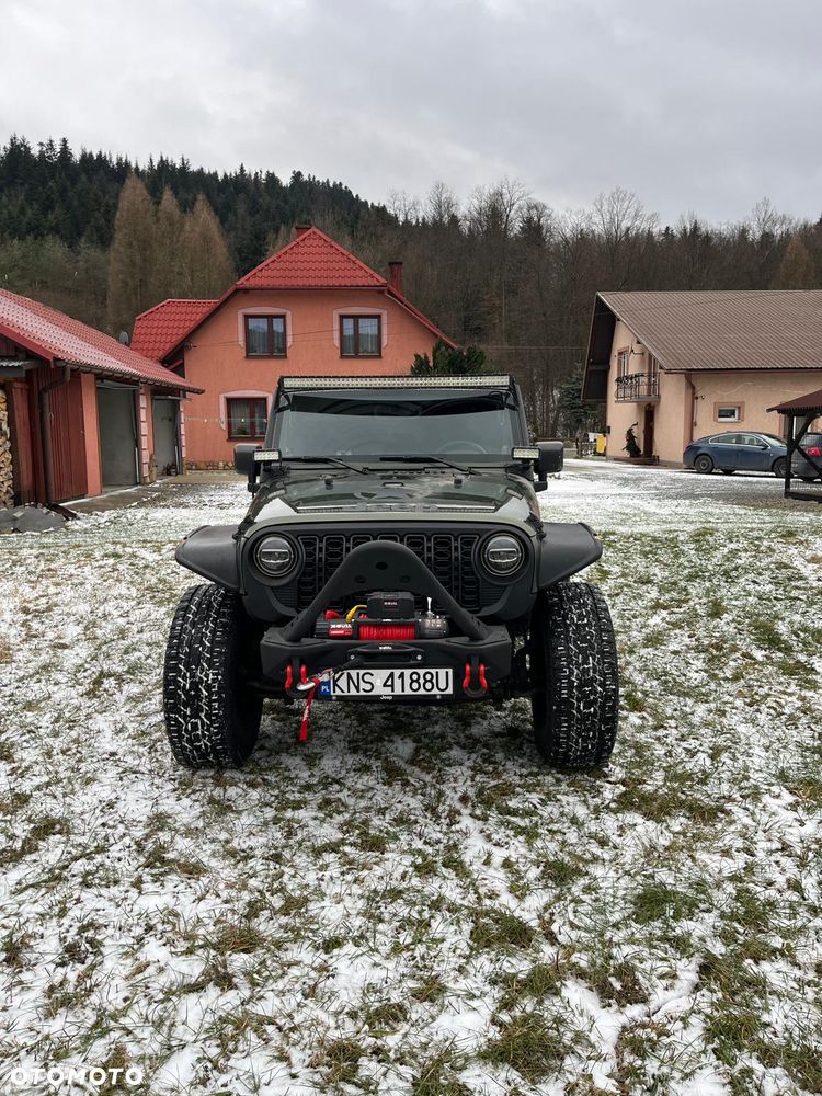 Jeep Wrangler - 10