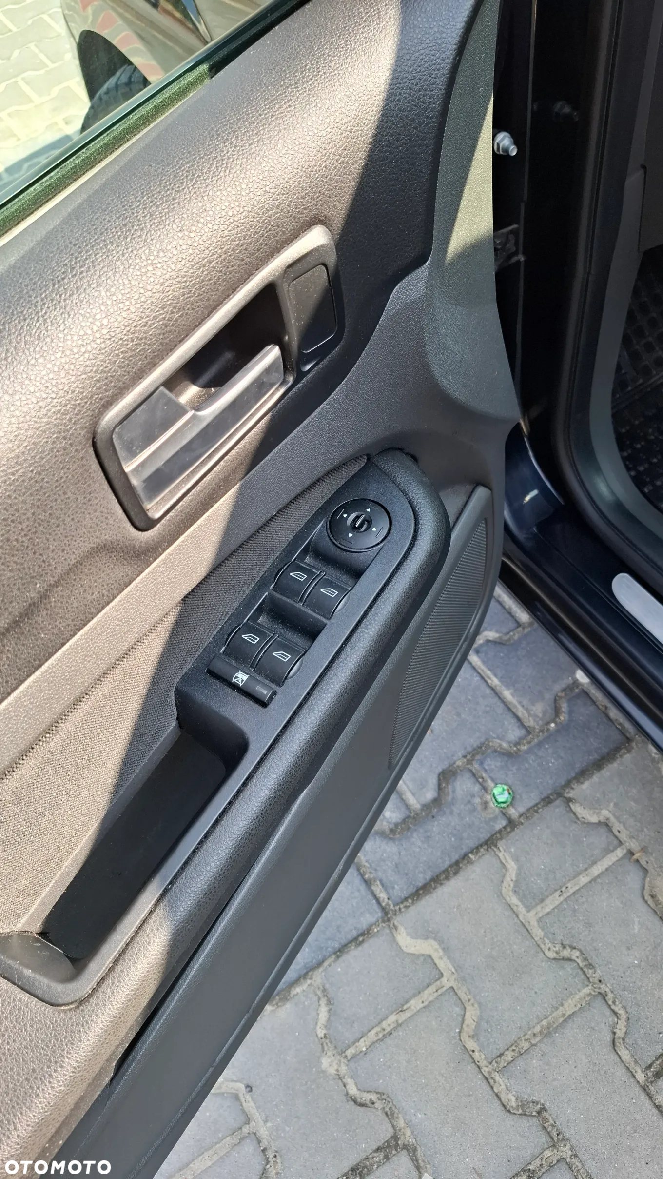 Ford Focus 1.6 Ti-VCT Ghia - 10