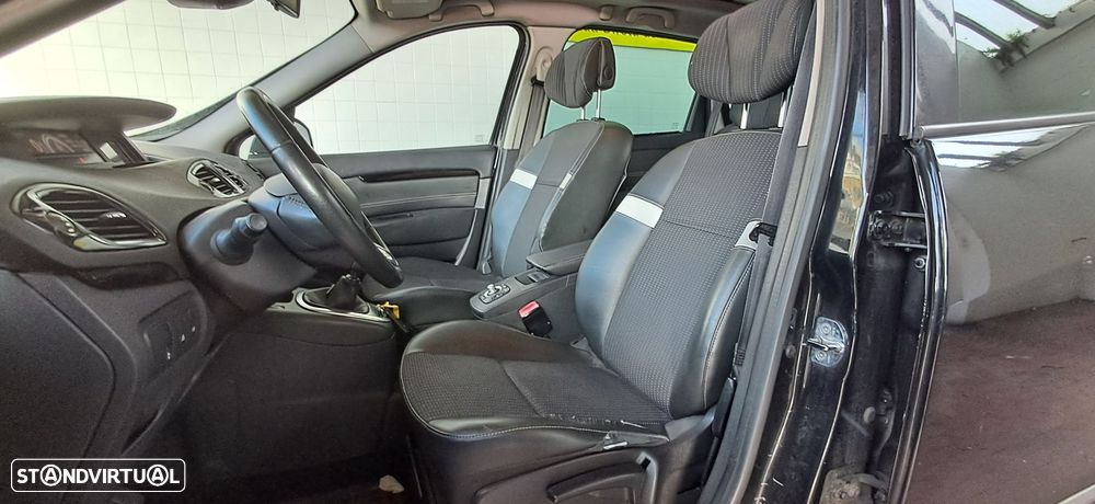 Renault Scénic 1.6 dCi Bose Edtion SS - 10