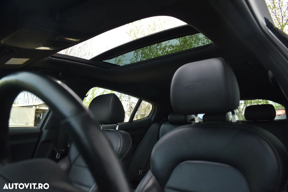 Kia Stinger 2.0 T-GDI RWD GT Line - 15