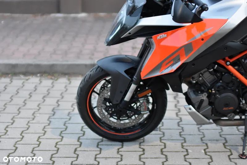 KTM Super Duke - 24