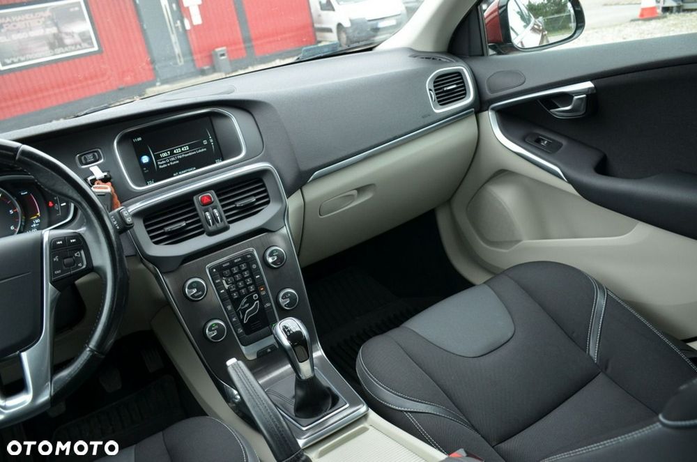 Volvo V40 - 29