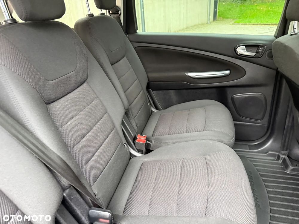 Ford Galaxy 2.0 TDCi Titanium - 32