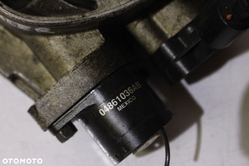 PRZEPUSTNICA CHRYSLER SEBRING  04591563AB  04861036AB - 4