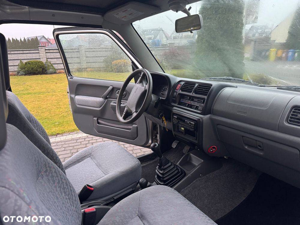 Suzuki Jimny 1.3 JLX - 9