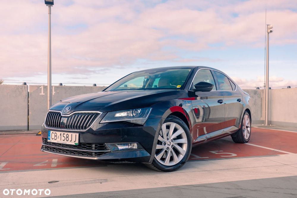 Skoda Superb 2018 photo 2