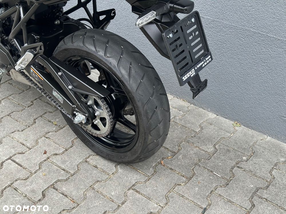 Kawasaki Versys 650 - 22