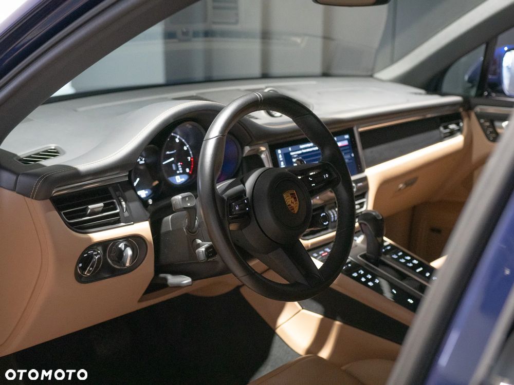 Porsche Macan T - 18