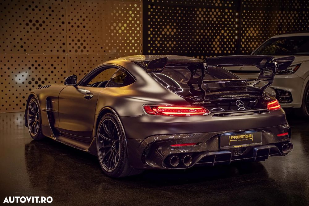 Mercedes-Benz AMG GT - 4