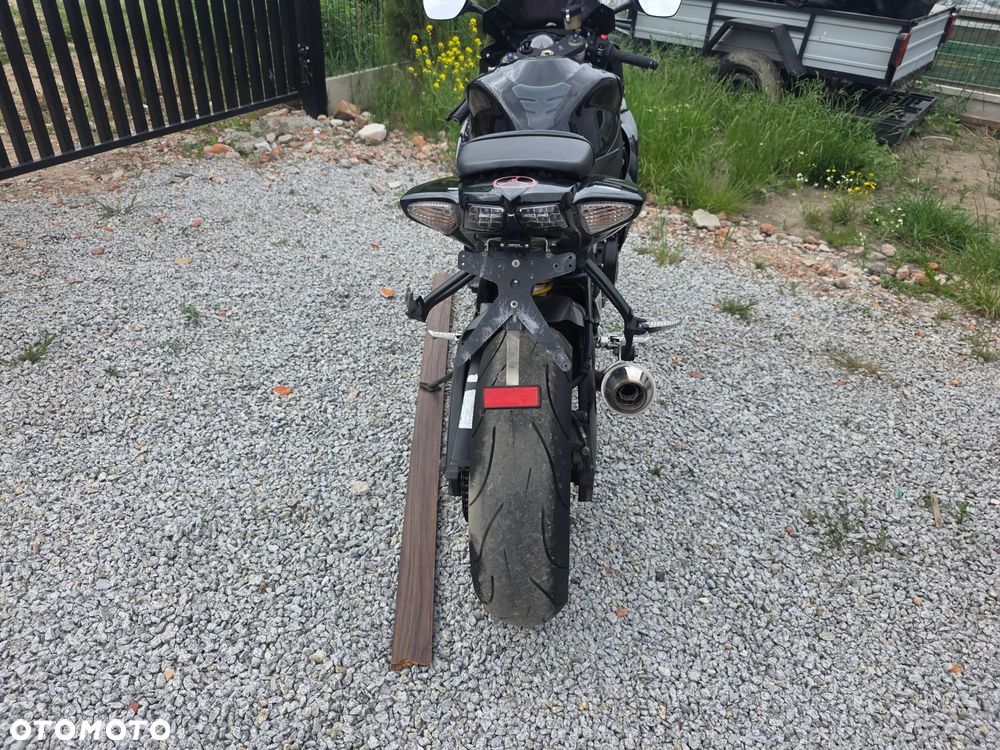 Suzuki GSX-R - 7