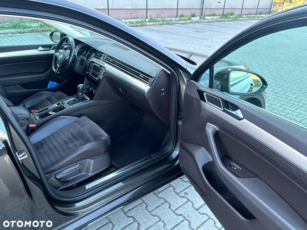 Volkswagen Passat 2.0 TDI BMT Highline - 27