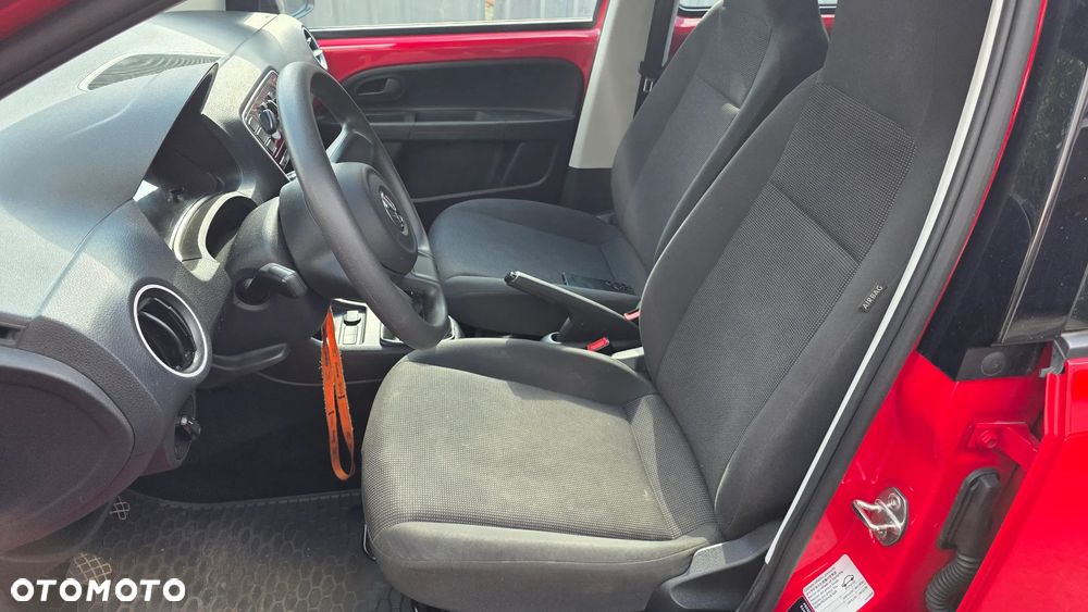 Volkswagen up! 1.0 move - 8