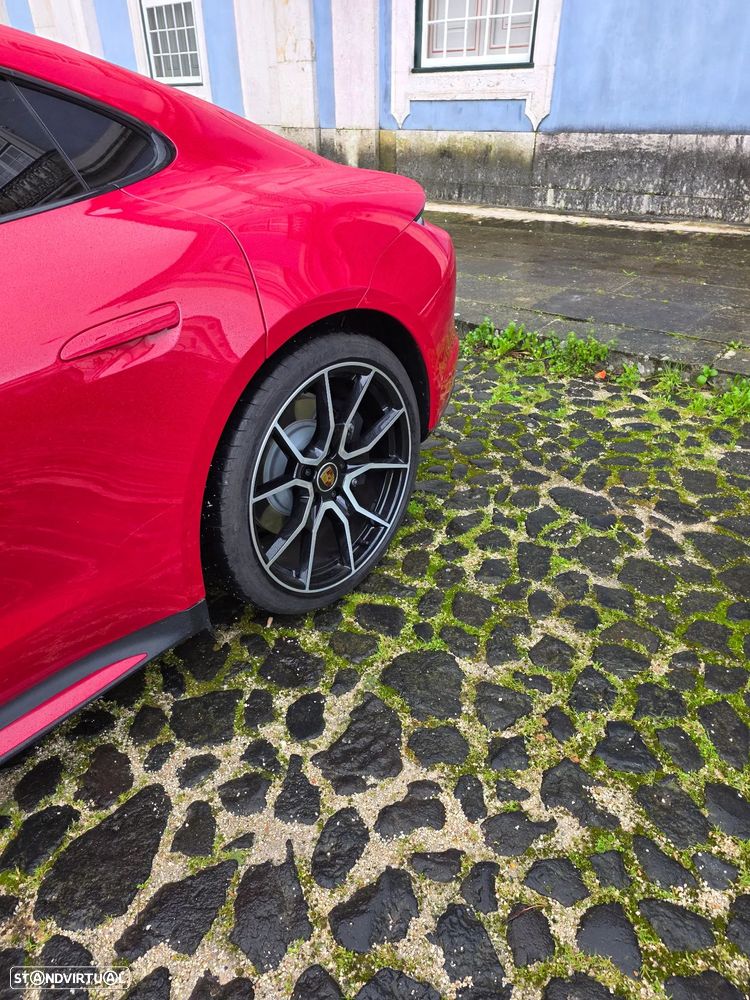 Porsche Taycan Bateria Performance Plus - 6