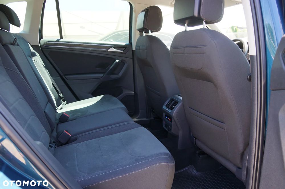 Volkswagen Tiguan 2.0 TSI 4Mot Elegance DSG - 29