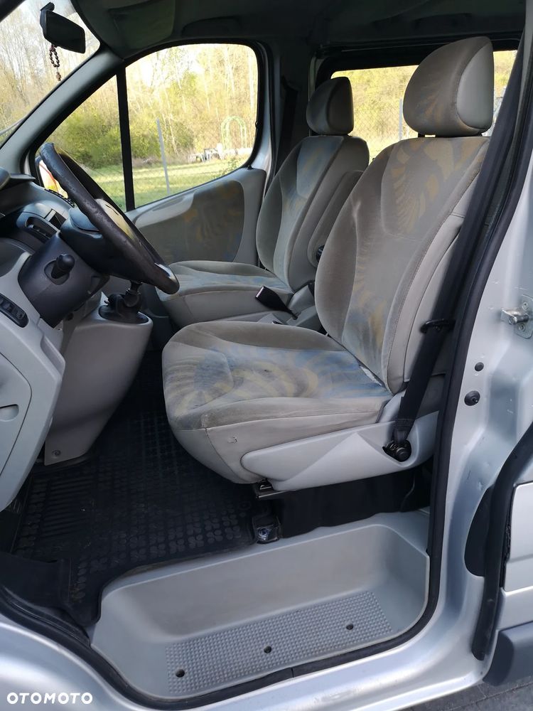 Renault Trafic - 12