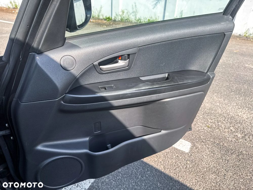 Fiat Sedici 1.9 Multijet DPF 4x4 Emotion - 16