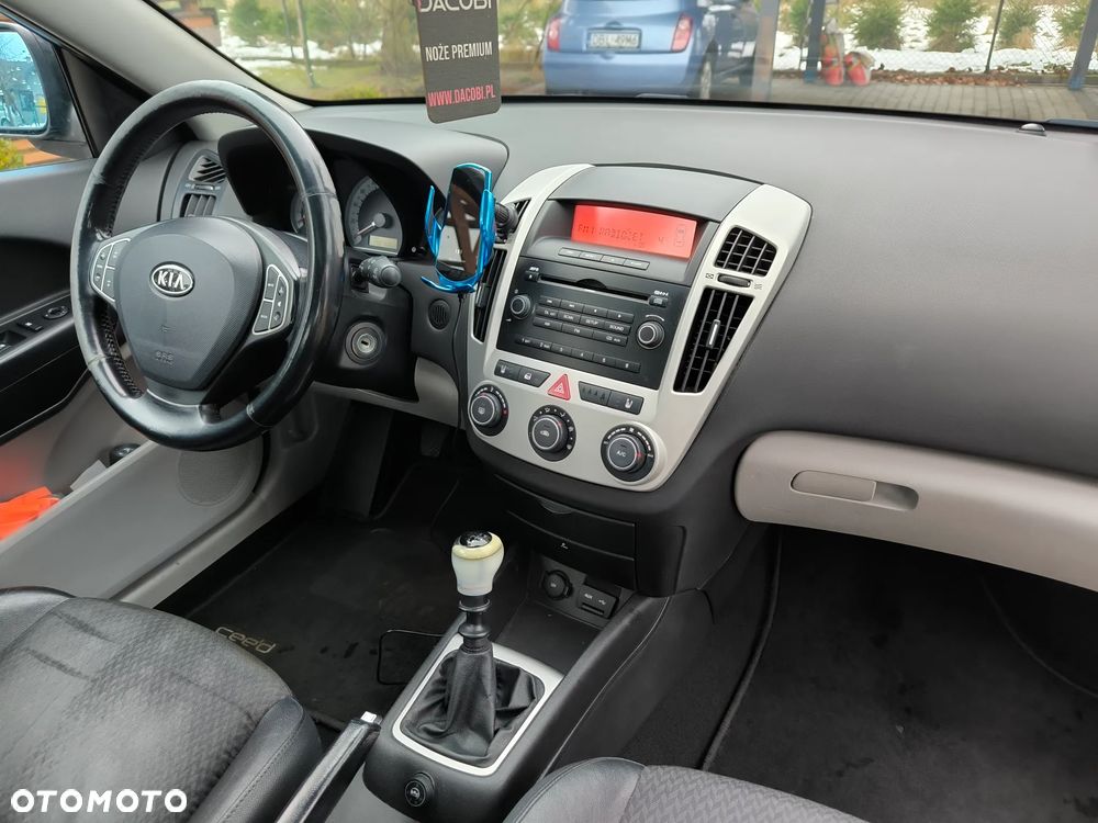 Kia Ceed 1.6 CVVT EX - 23