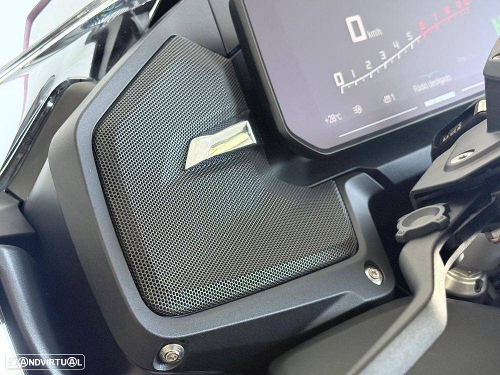 BMW R 1250 RT TRIPLE BLACK - 9
