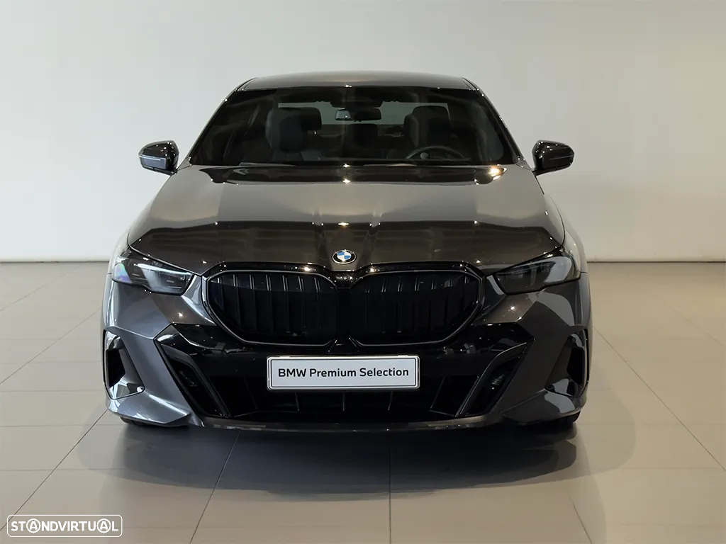 BMW 520 d Pack Desportivo M - 2