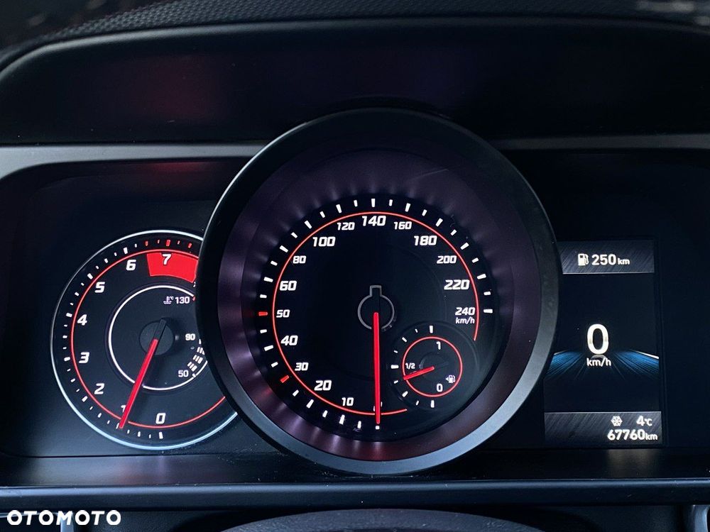 Hyundai Elantra - 14