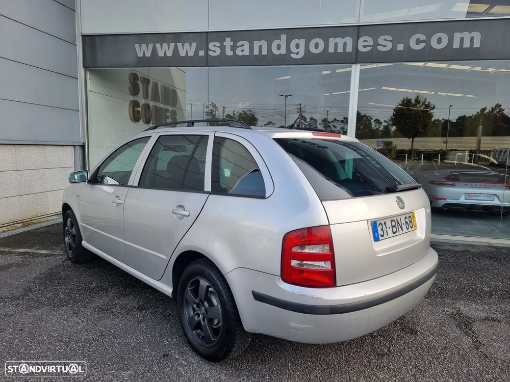 Skoda Fabia Break 1.2 Active - 4