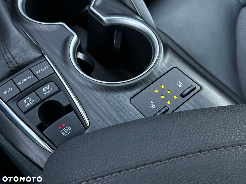 Toyota Camry 2.5 Hybrid Executive CVT - 19