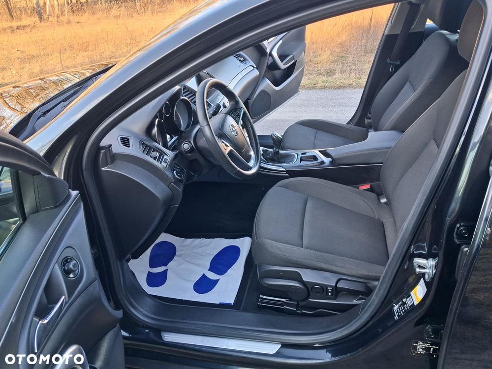 Opel Insignia - 23