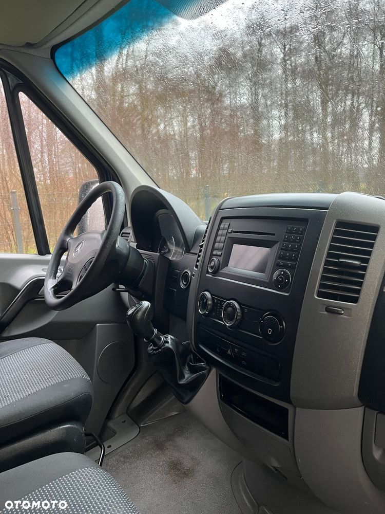 Mercedes-Benz Sprinter - 22