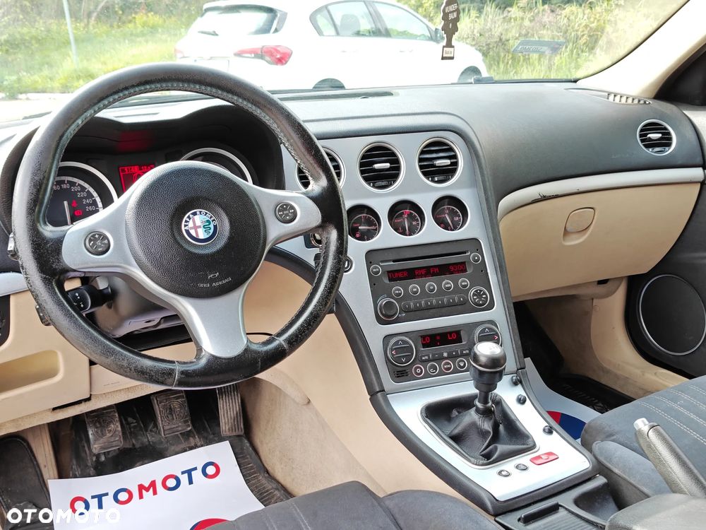Alfa Romeo 159 1.9 JTDM 8V DPF Distinctive - 6