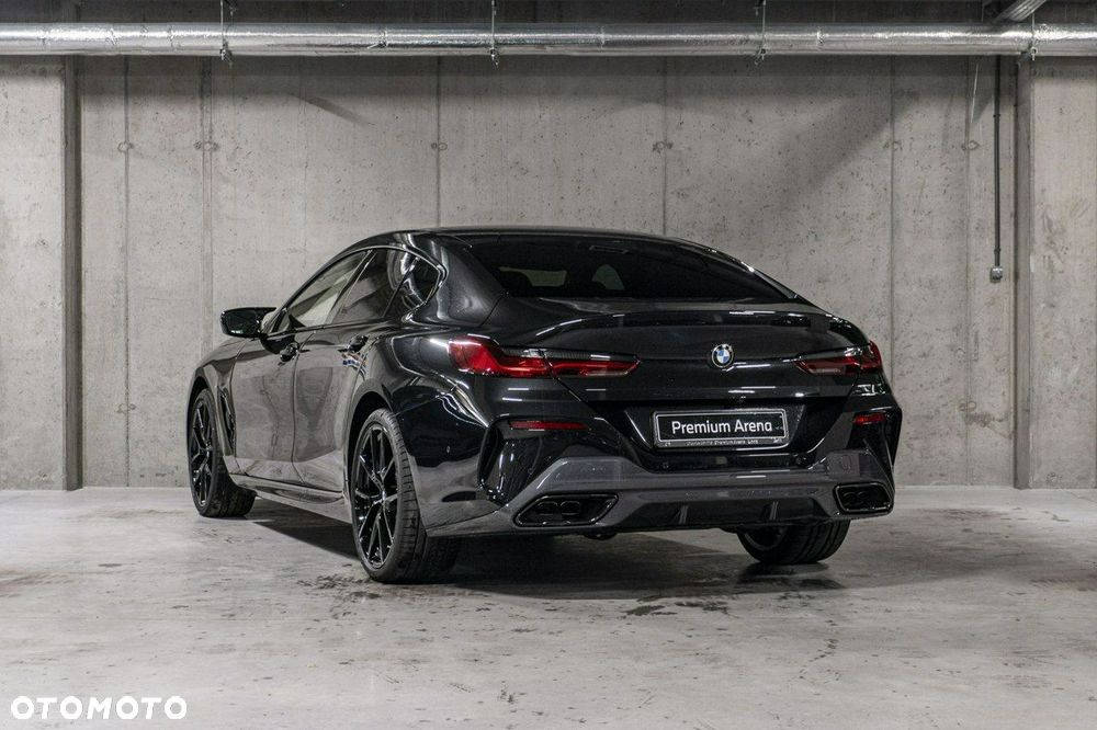 BMW Seria 8 - 7