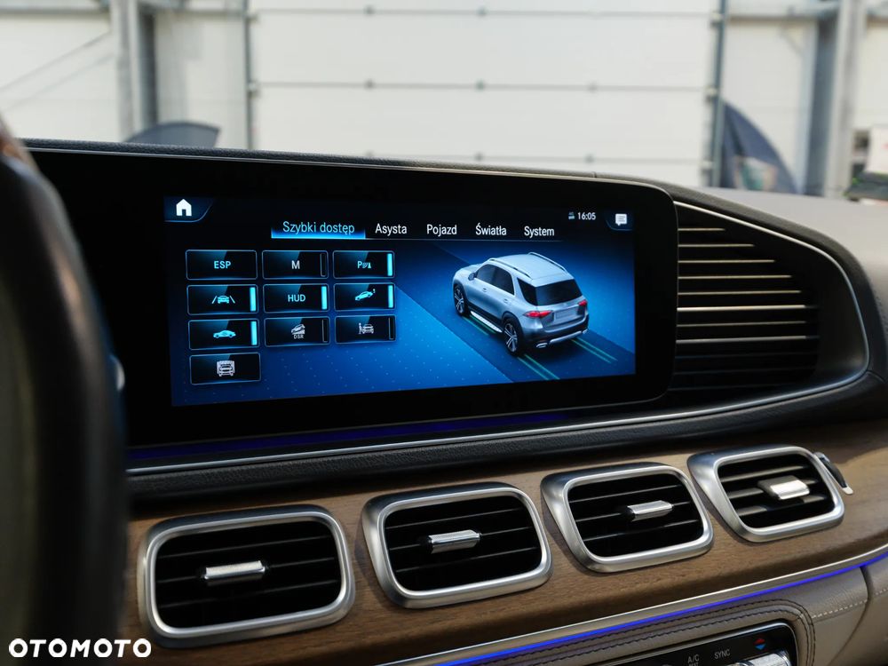 Mercedes-Benz GLE 300 d 4-Matic - 29