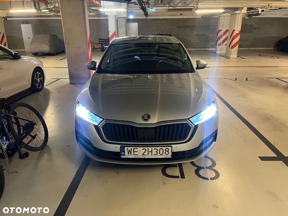 Skoda Octavia 1.5 TSI ACT Active - 3