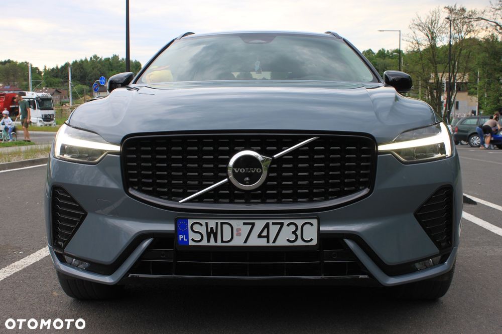 Volvo XC 60 B5 B AWD Plus Black Edition - 10