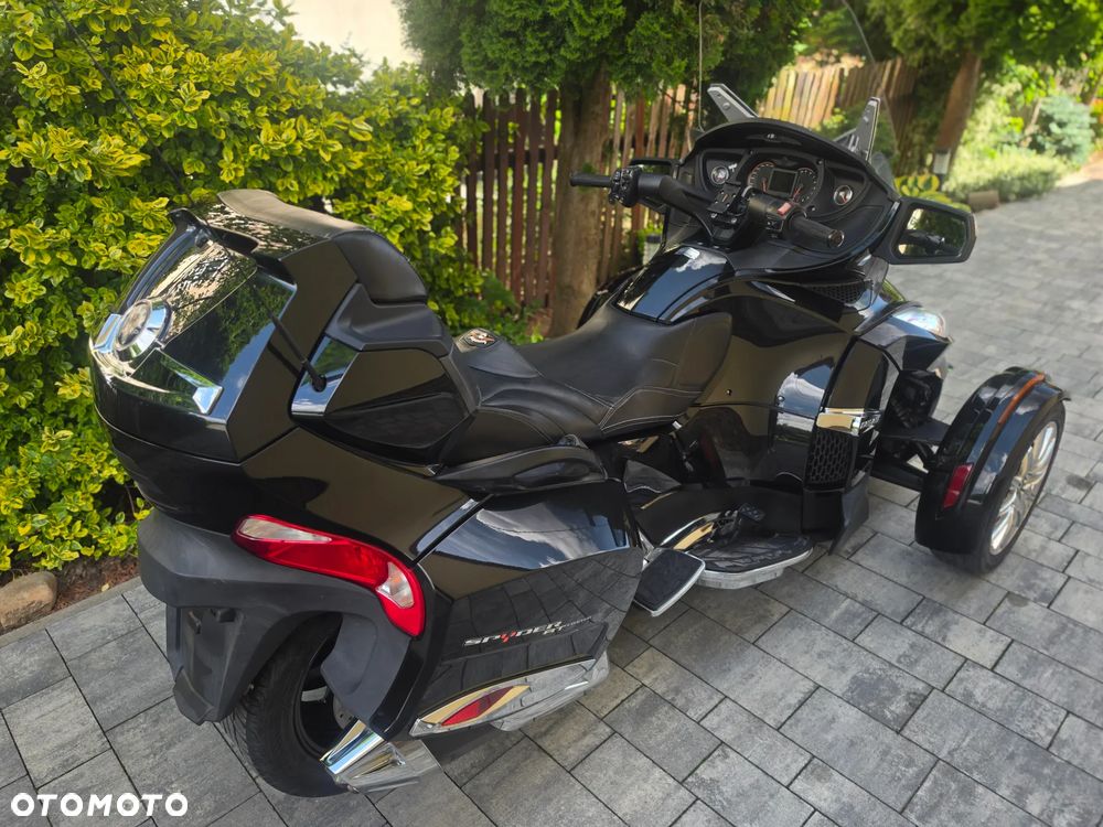 Can-Am Spyder - 6