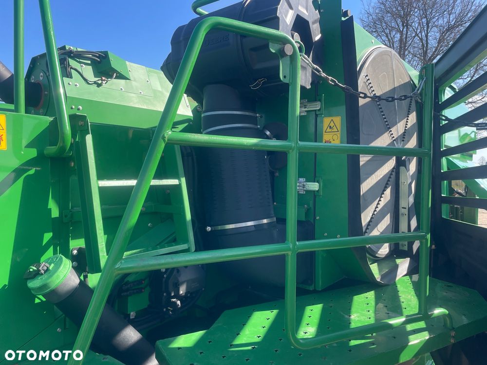 John Deere T660i HM - 19