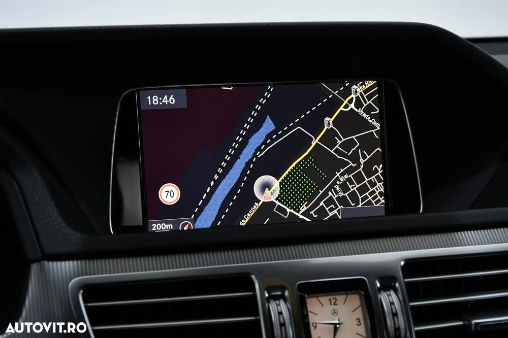 Mercedes-Benz E 300 BLUETEC 7G-TRONIC Avantgarde - 22