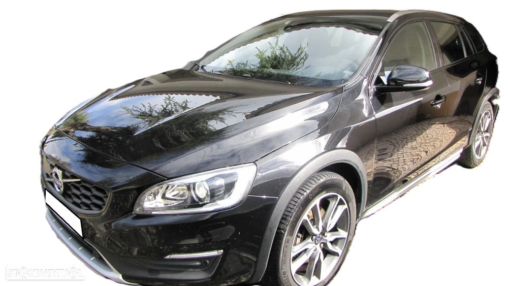 Volvo V60 Cross Country 2.0 D3 Momentum Geartronic - 16