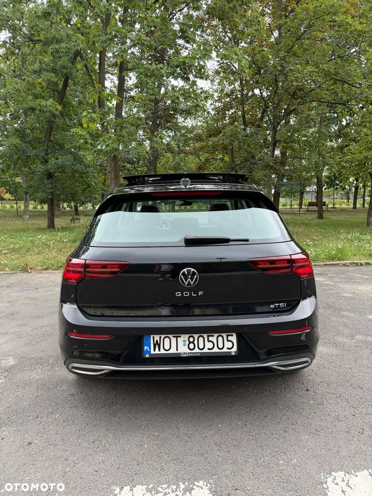 Volkswagen Golf 1.5 eTSI EVO Style DSG - 6