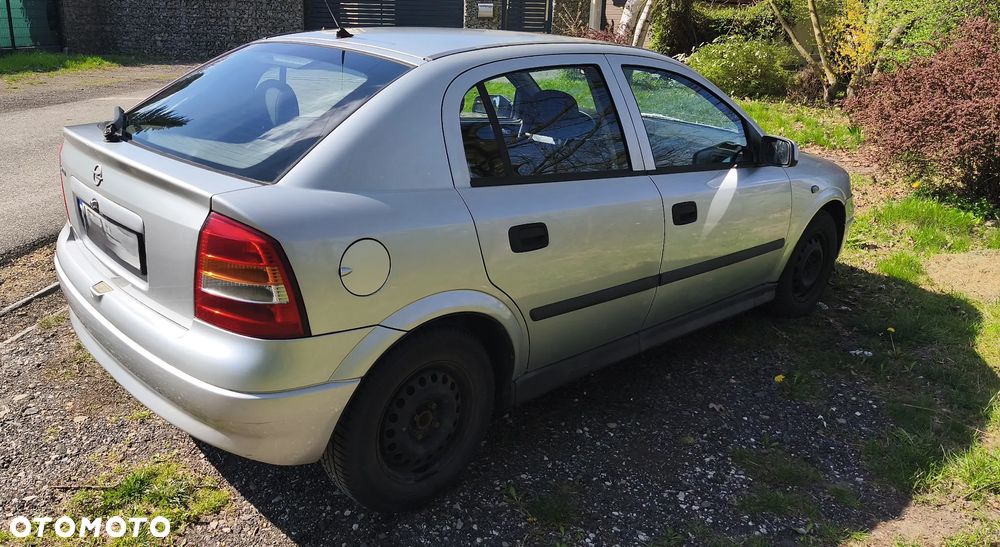 Opel Astra - 2