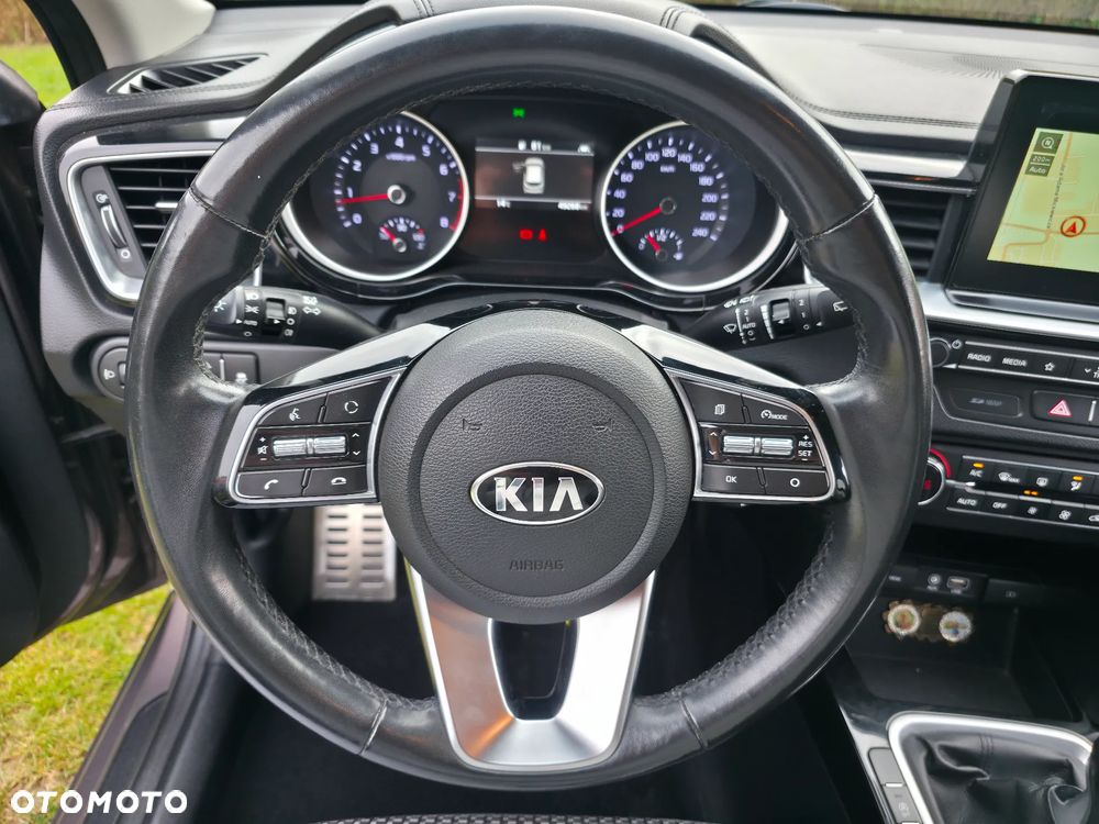 Kia Ceed 1.4 T-GDI L - 11