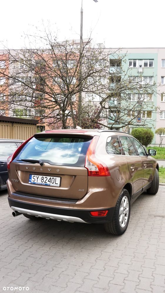 Volvo XC 60 2.4D AWD - 8