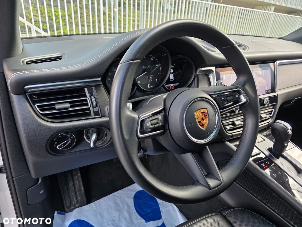 Porsche Macan GTS PDK - 9